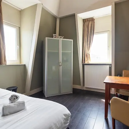 De Sonnestraal * זנדוורט